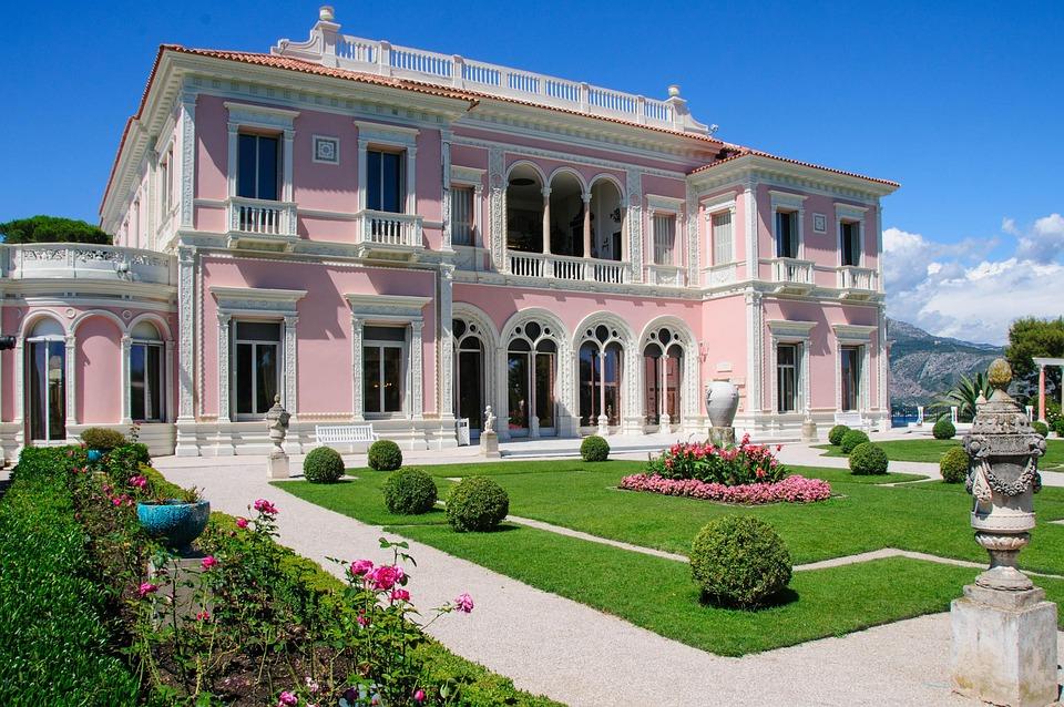 A cozy pink villa.